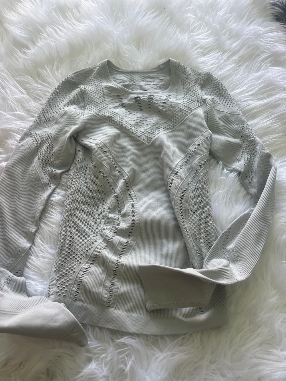 ALO Yoga Light Gray Long Sleeve Knit Top with Textured Panels
